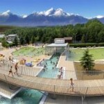 Kúpalisko Vrbov s výhľadom na Vysoké Tatry